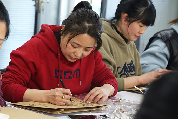 1753857048641789.jpg 290.jpg